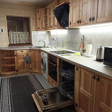 Brand New 2020 Specious Apartment Druzi 2 Palyanytsya Esterno foto