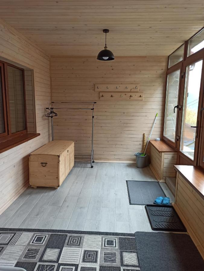 Brand New 2020 Specious Apartment Druzi 2 Palyanytsya Esterno foto