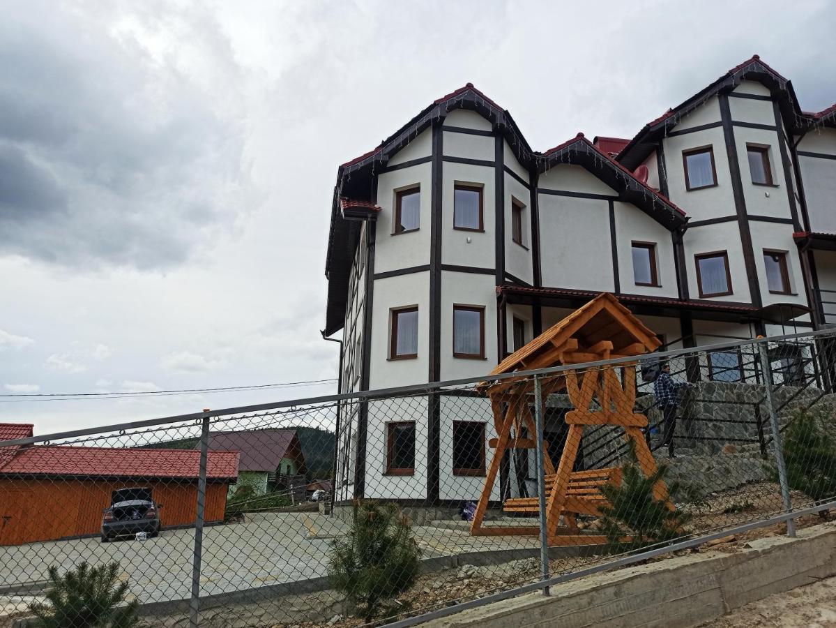 Brand New 2020 Specious Apartment Druzi 2 Palyanytsya Esterno foto